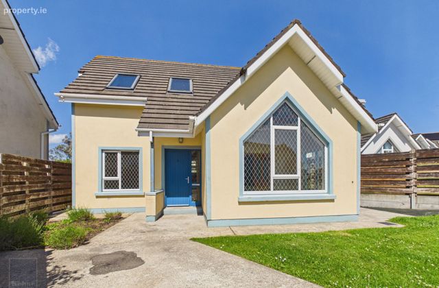 9 Grange Cove, Rosslare Strand, Co. Wexford - Click to view photos