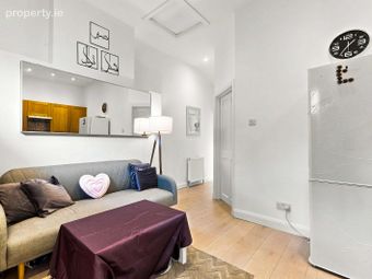 25 Rutland Cottages, Dublin 1 - Image 2