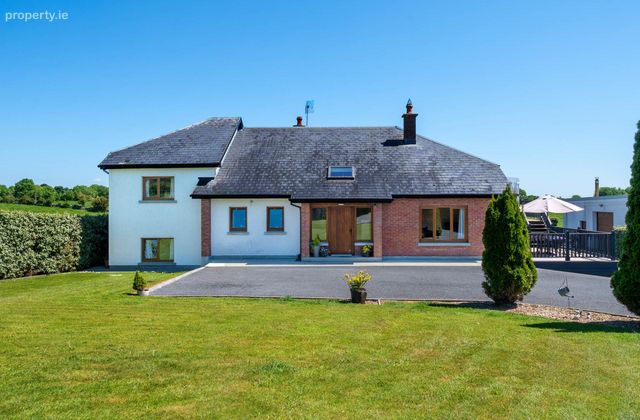 Carrowloughan, Kiltoom, Athlone, Co. Roscommon, Kiltoom, Co. Roscommon - Click to view photos