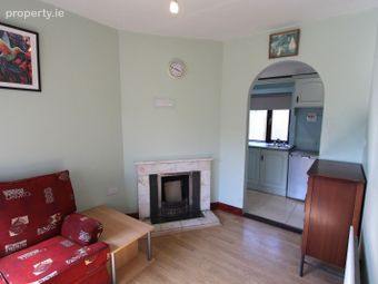 40 The Crescent, Castleblayney, Co. Monaghan - Image 5