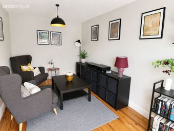 52 Castle Court, Carrickbeg, Carrick-on-Suir, Co. Tipperary - Image 5