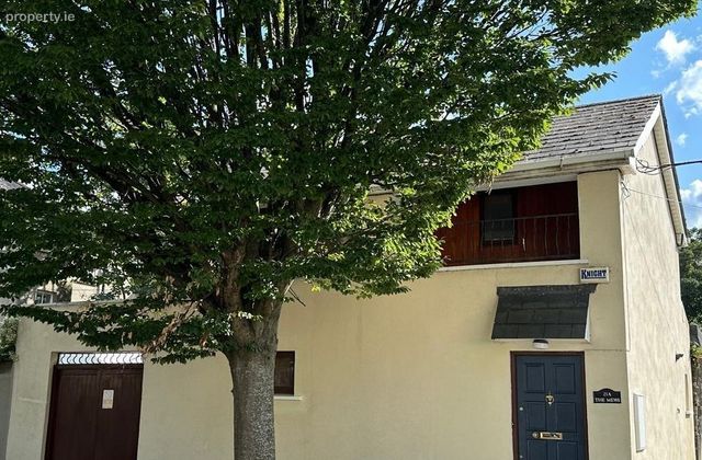 Brighton Square, Rathgar, Dublin 6 - Click to view photos