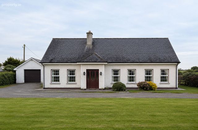 The Five Roads, Skryne, Tara, Skryne, Co. Meath - Click to view photos