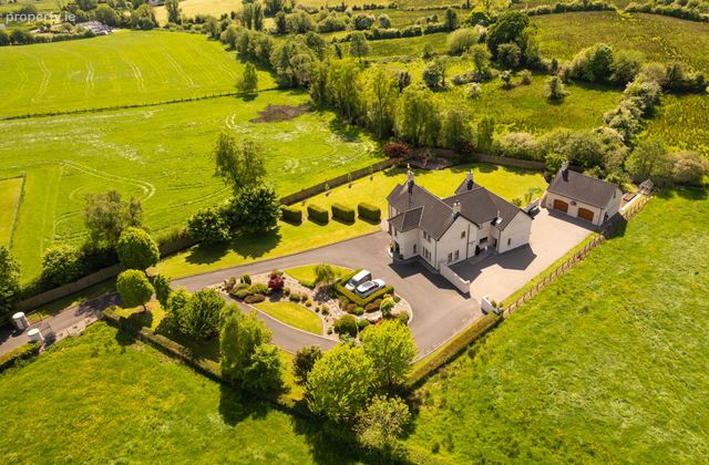 Le Touessrok, 38 Gardiners Cross Road, Maguiresbridge, Enniskillen, Co. Fermanagh, Maguiresbridge, Co. Fermanagh - Click to view photos
