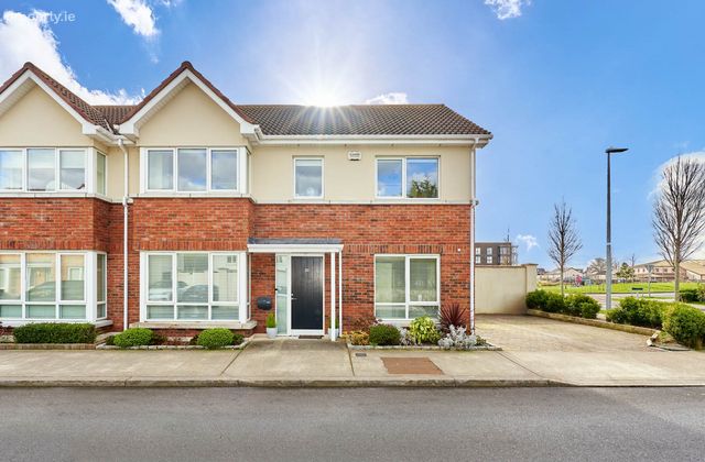 22 Diswellstown Way, Castleknock, Dublin, Castleknock, Dublin 15 - Click to view photos