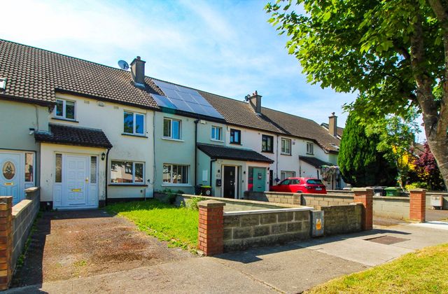 29 Yellow Meadows Avenue, Clondalkin, Dublin 22, Clondalkin, Dublin 22 - Click to view photos