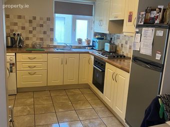 18 Bridge Court, Bridge Street, Ballinasloe, Co. Galway - Image 5