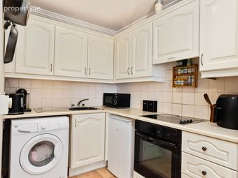 9 Gandon Mews, Lucan, Co. Dublin, Lucan, Co. Dublin - Image 2
