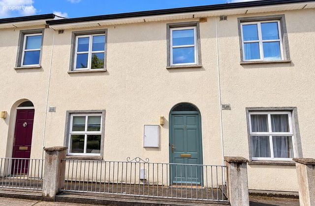 15 Westgate Court, Gravel Walk, Clonmel, Co. Tipperary, Clonmel, Co. Tipperary - Click to view photos