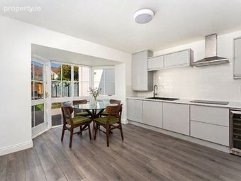 18 Esker Lodge, Lucan, Co. Dublin - Image 4