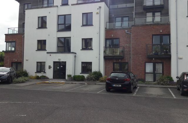 Apartment 4, C&oacute;is N&aacute; Habh&aacute;nn, Bailick Road, Midlet, Midleton, Co. Cork - Click to view photos