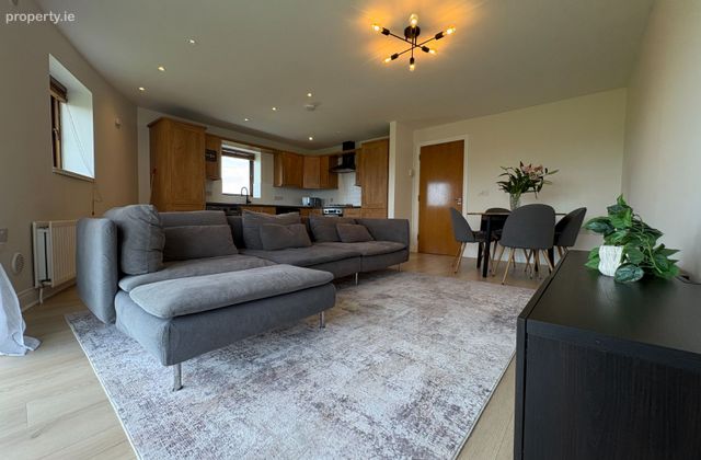 144 Ath Lethan, Racecourse Road, Dundalk, Co. Louth - Click to view photos