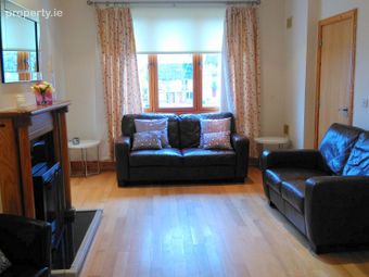 1 Belarmine Square, Dublin 18, Stepaside, Dublin 18 - Image 3