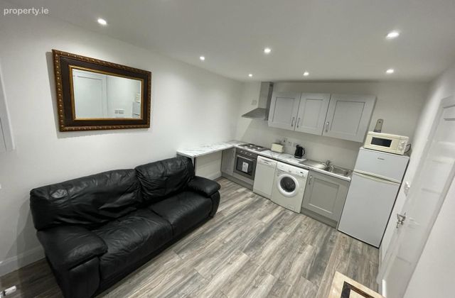 Whitethorn Park, Palmerstown, Dublin 20 - Click to view photos