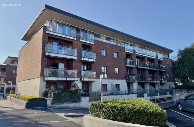 Apartment 9, Hyde Square, Kilmainham, Dublin 8 - Click to view photos