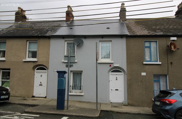 9 Dempseys Terrace, Saint Peter's Square, Wexford Town, Co. Wexford - Click to view photos