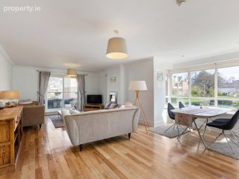 59 Ballintyre Grove, Dublin 16, Ballinteer, Dublin 16 - Image 3