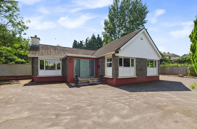 Karingal, Tullowbeg, Tullow, Co. Carlow, Tullow, Co. Carlow - Click to view photos
