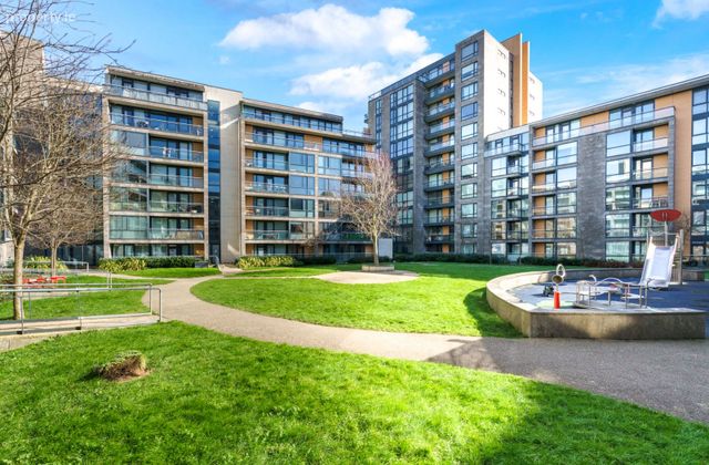 Apartment 26, Alen Hall, Belgard Square, Tallaght, Dublin 24 - Click to view photos