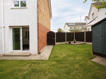 9 Grange Walk, Stamullen, Co. Meath - Image 2
