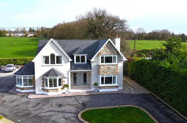 Island View, Lower Road, Kanturk, Co. Cork - Click to view photos