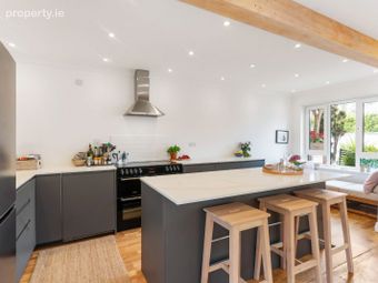 2 Strand Mews, Lea Road, Sandymount, Dublin 4 - Image 5