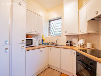 Apartment 10, Morehampton Mews, Donnybrook, Dublin 4 - Image 5