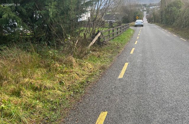 Clounts Cross, Rathmore, Co. Kerry - Click to view photos
