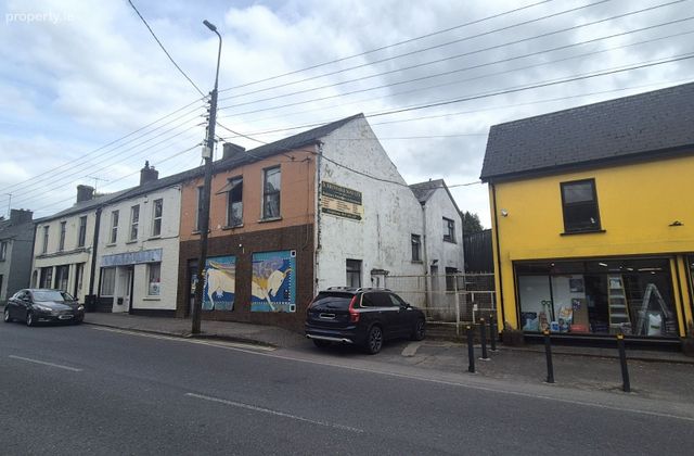 Main Street, Kilcullen, Kilcullen, Co. Kildare - Click to view photos