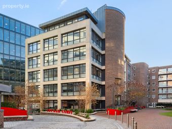 Iveagh Court - Block D, Harcourt Road, Dublin 2, Dublin 2 - Image 5