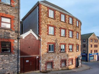 9 The Granary, Constitution Hill, Drogheda, Co. Louth - Image 2