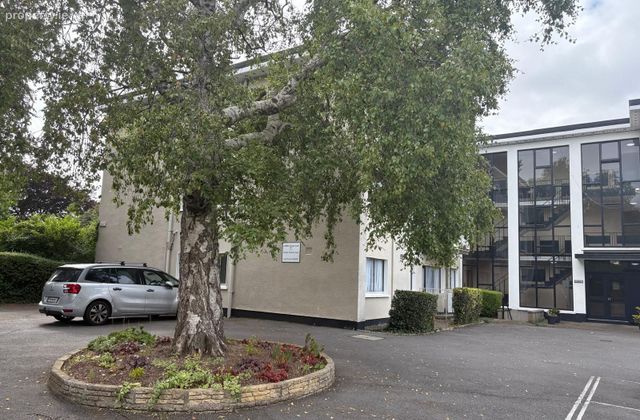3 Cambria, De Vesci Court, The Slopes, Monkstown, Co. Dublin - Click to view photos