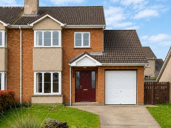 30 Castle Court, Waterford Road, Carrickbeg, Carrick-on-Suir, Co. Tipperary