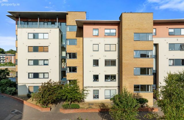 159 The Oval, Tullyvale, Dublin 18, Dublin 18 - Click to view photos