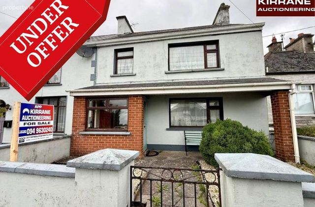 Upper Main Street, Ballyhaunis, Ballyhaunis, Co. Mayo - Click to view photos