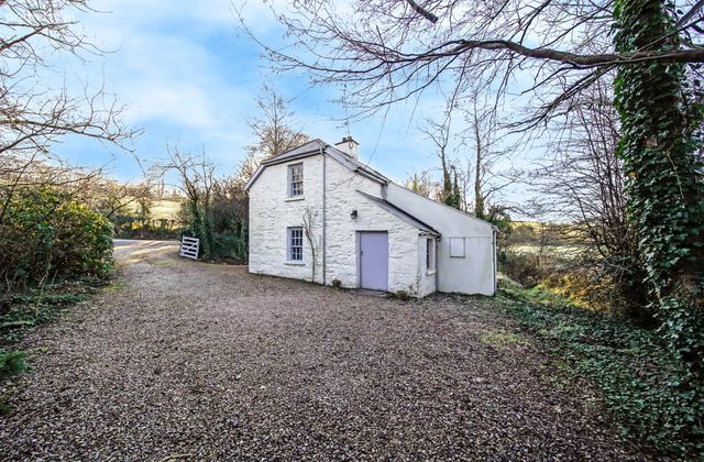 The Gate Lodge, Ards Big, Ramelton, Co. Donegal, Ramelton, Co. Donegal - Click to view photos