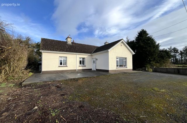 Lisduff, Irishtown, Claremorris, Co. Mayo - Click to view photos
