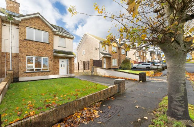 81 Hillview, Rhode, Co. Offaly - Click to view photos