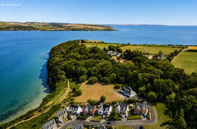 Woodpoint, Meadowlands, Courtmacsherry, Courtmacsherry, Co. Cork - Click to view photos