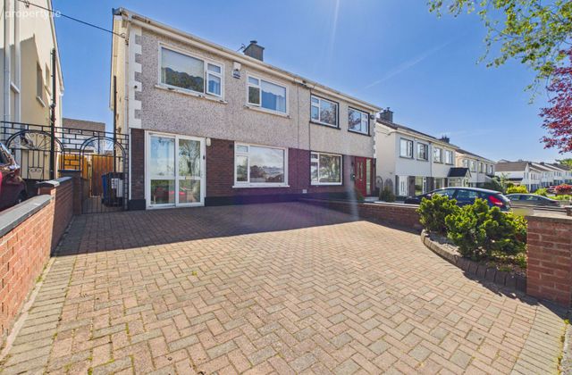 7 Riverdale, Leixlip, Leixlip, Co. Kildare - Click to view photos