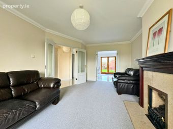 51 Castlefield Court, Clonsilla, Clonsilla, Dublin 15 - Image 4