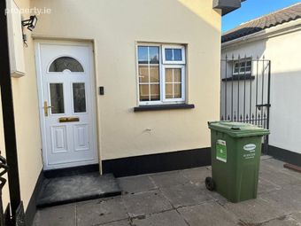 34 The Grove, Kingswood Heights, Kilnamanagh, Dublin 24 - Image 2