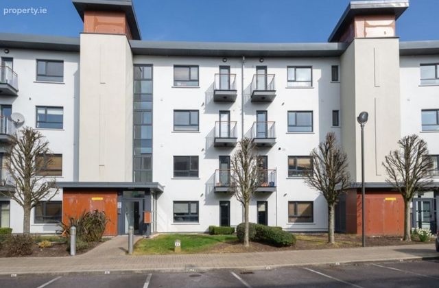 The Crescent Apartments, Old Fort Road, Ballincollig, Cork, Ballincollig, Co. Cork - Click to view photos