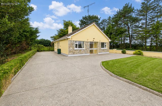 Lower Ballagh, Menlough, Ballinasloe, Co. Galway, Killoscobe, Co. Galway - Click to view photos