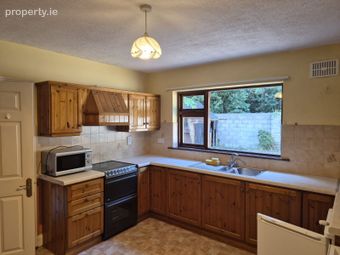 9 The Orchard, Huntsfield, Dooradoyle, Co. Limerick - Image 5