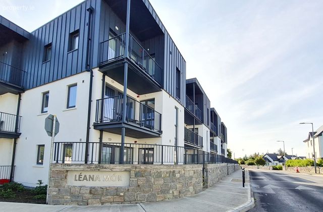 Leana Mor, Knocknacarra, Co. Galway - Click to view photos