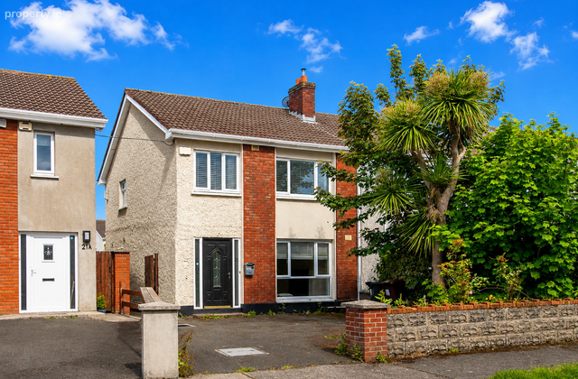 21 Inis F&aacute;il, Old Bawn, Tallaght, Co. Dublin, Tallaght, Dublin 24 - Click to view photos