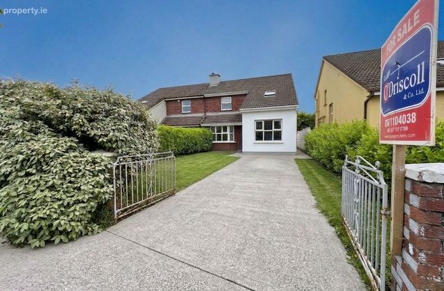 6 Woodbrook Manor, Monavalley, Tralee, Co. Kerry - Click to view photos