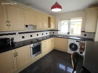 12 Westway, Grange Manor, Killumney, Co. Cork - Image 5