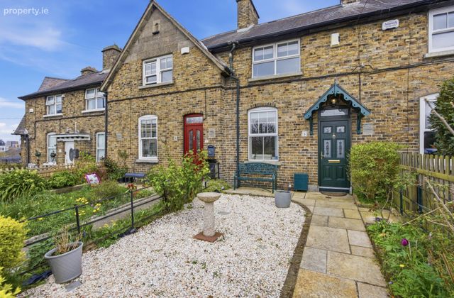 5 Mcdowell Avenue, Ceannt Fort, Kilmainham, Dublin 8 - Click to view photos